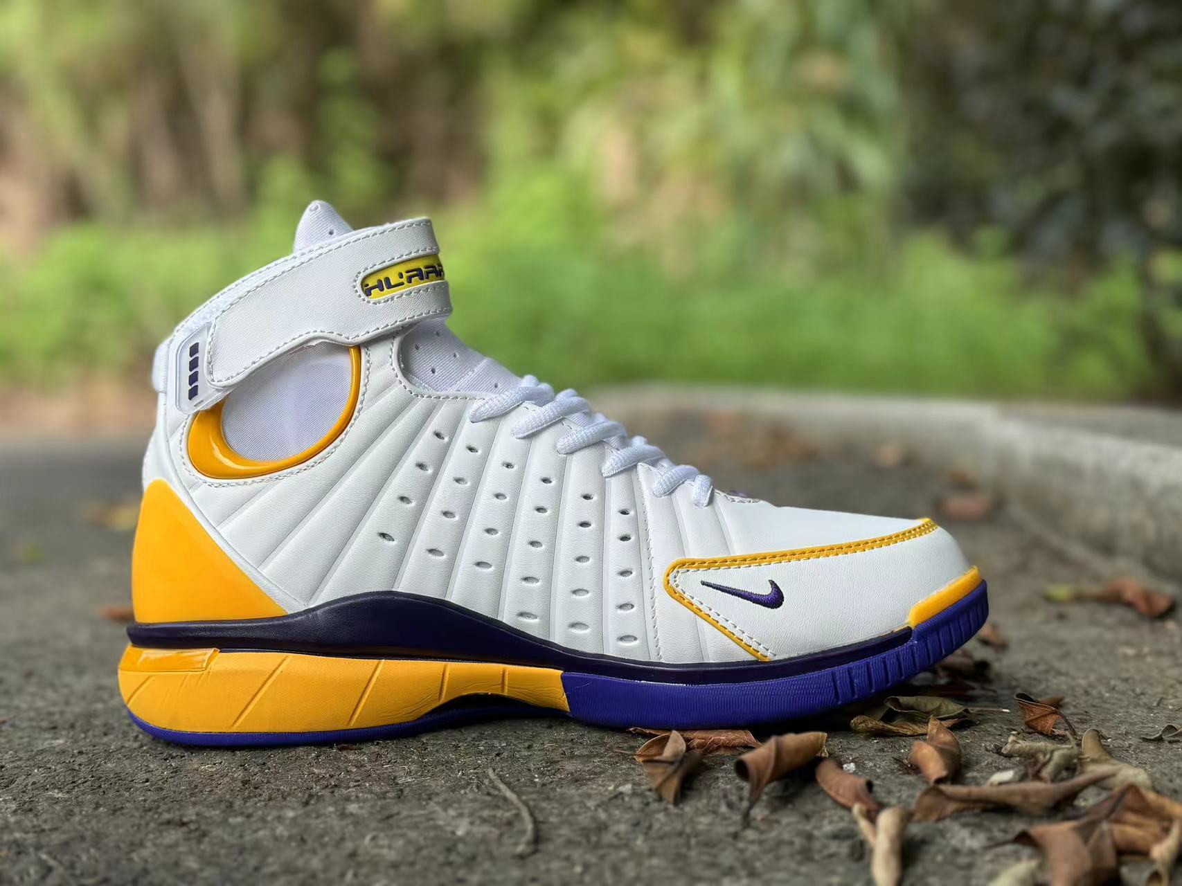 Nike Air Zoom Huarache 2K4 kobe Lakers away